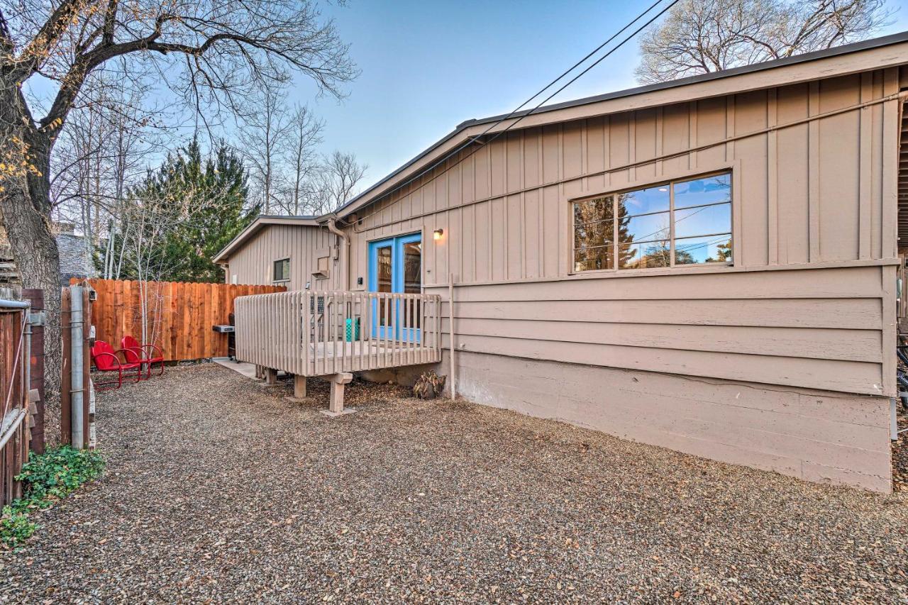 Cozy Flagstaff Studio With Patio - Near Dtwn! ภายนอก รูปภาพ